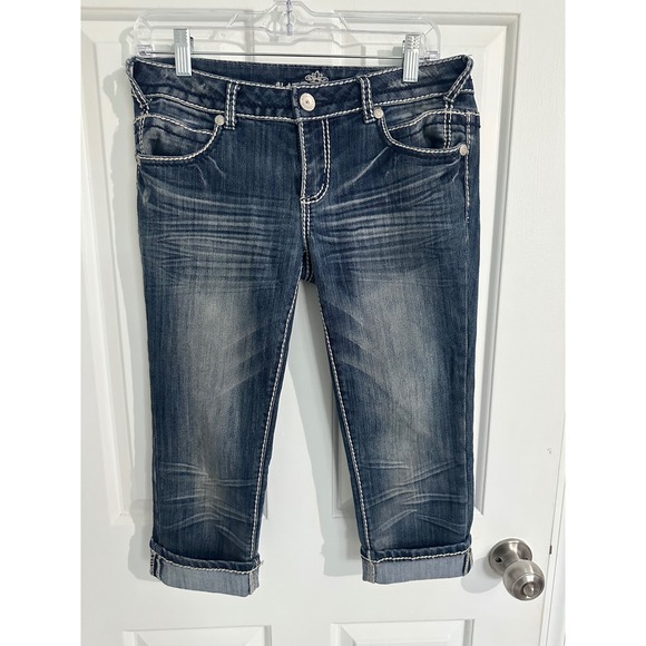 Almost Famous Denim Capri Pants Jeans Embellished Pockets White Stitching Size 7 - Picture 1 of 11